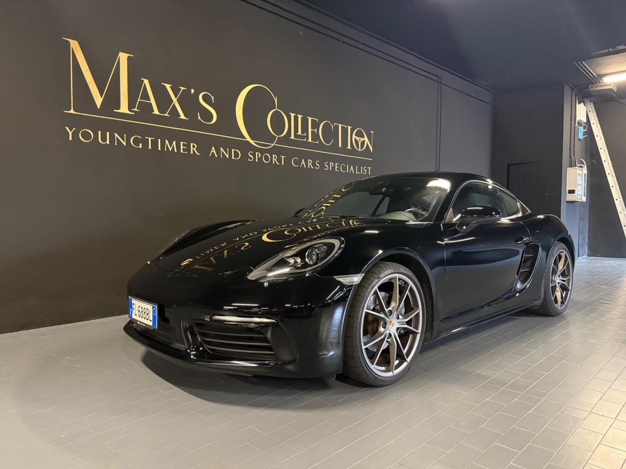 Porsche Cayman 718 PDK