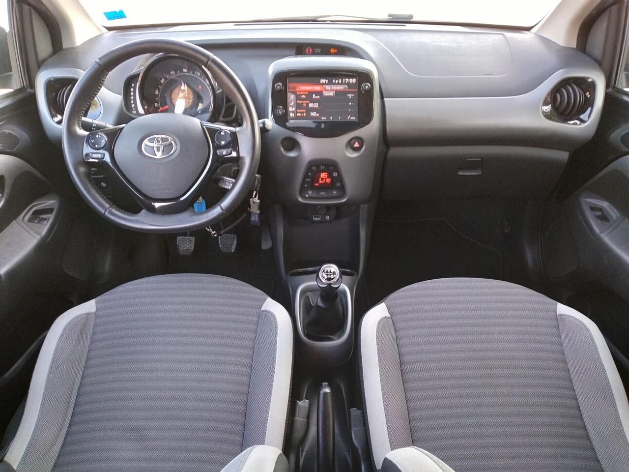 Toyota Aygo 1.0 VVT-i 72 CV 5 porte x-play