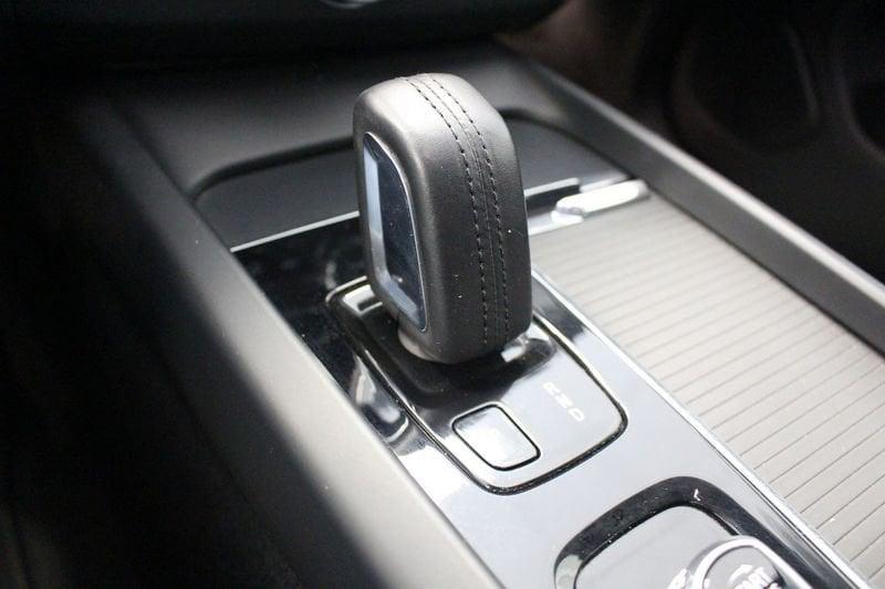 Volvo XC60 B4 (d) Geartronic Momentum Pro
