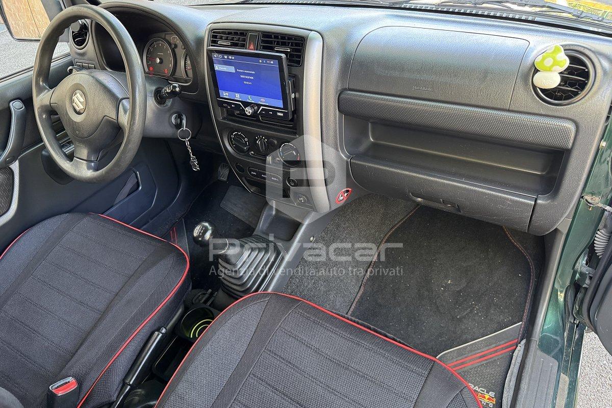 SUZUKI Jimny 1.3i 16V cat 4WD JLX