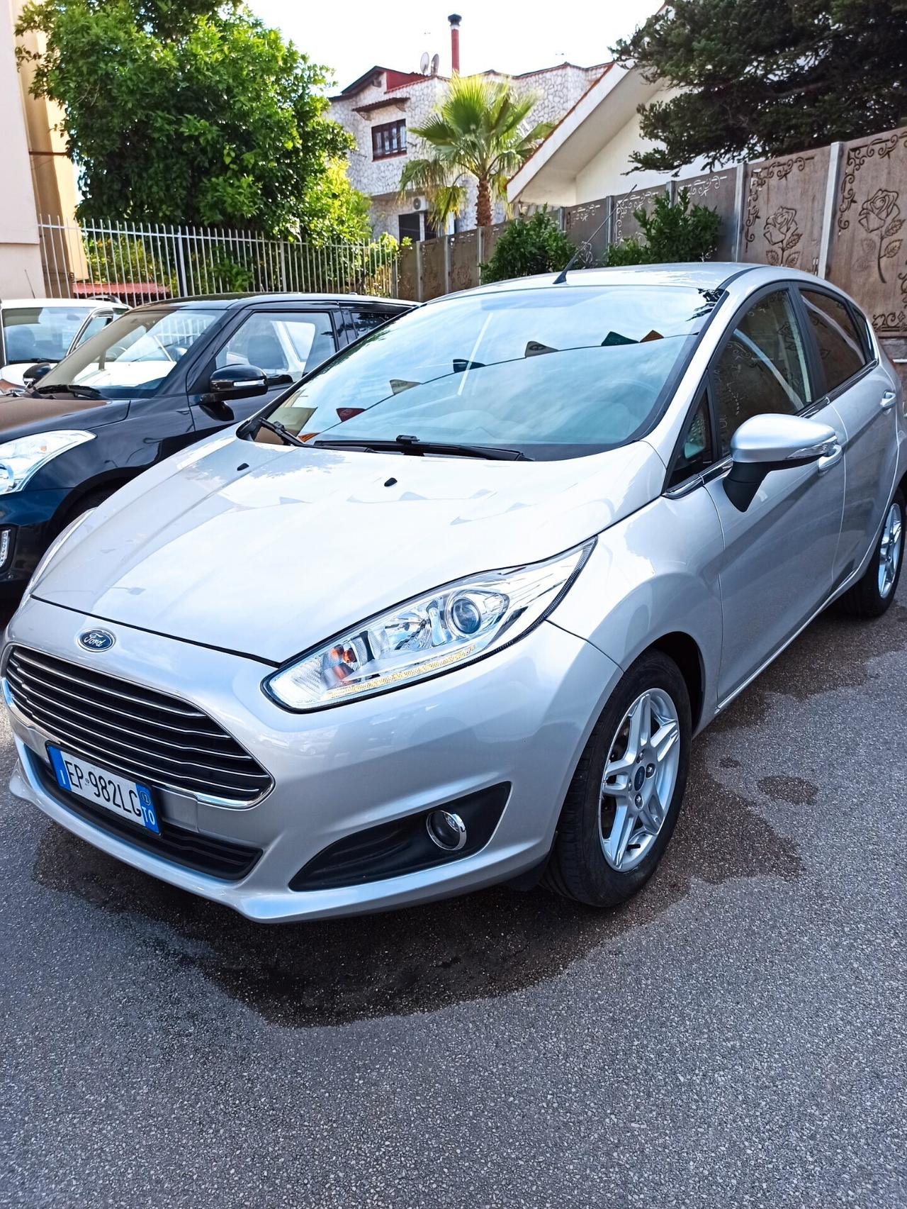 Ford Fiesta 1.5 TDCi 75CV 5 porte Titanium