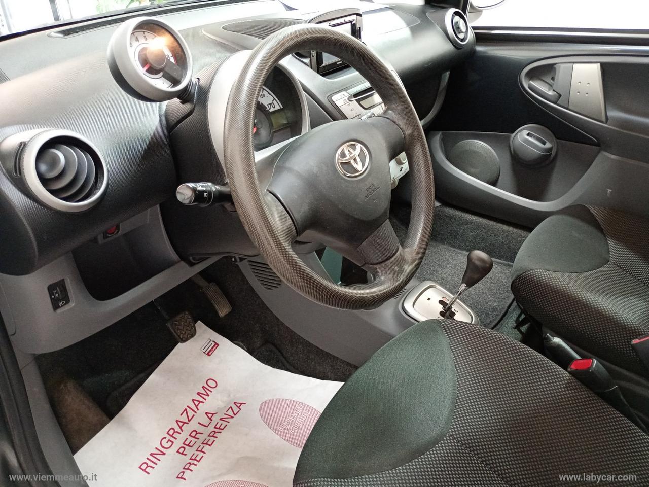 TOYOTA Aygo 1.0 VVT-i 5p. Sol CAMBIO AUTOMATICO