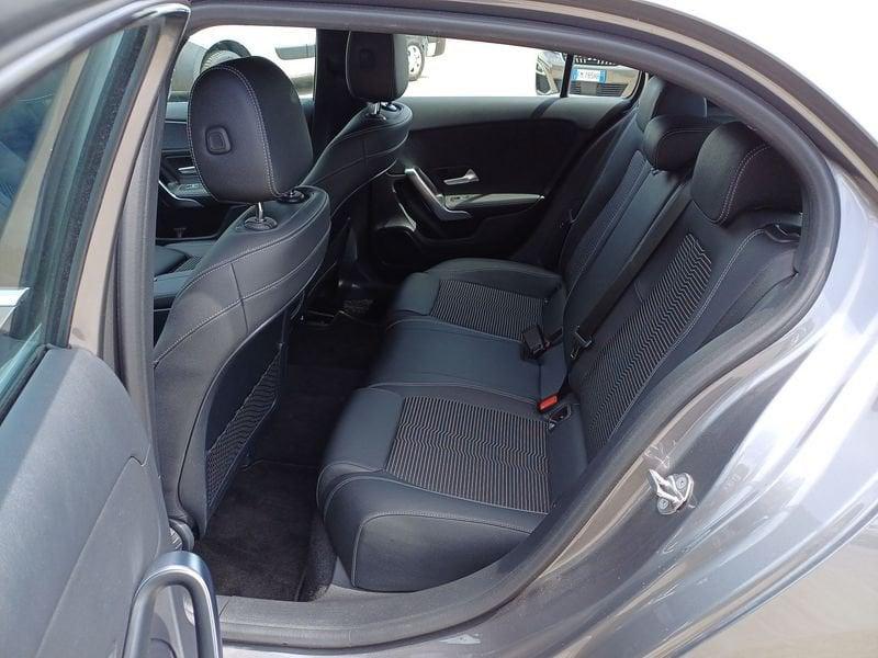 Mercedes-Benz Classe A A 180 d Sport auto