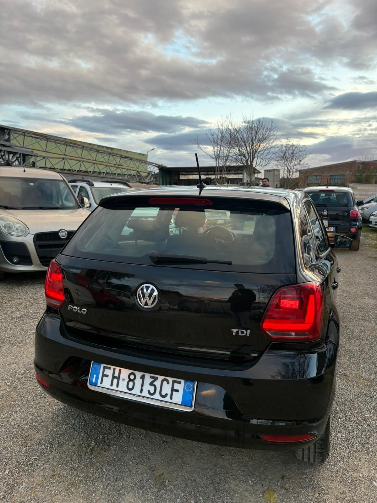Volkswagen Polo 1.4 TDI 5p. Trendline 2017 238.000 KM