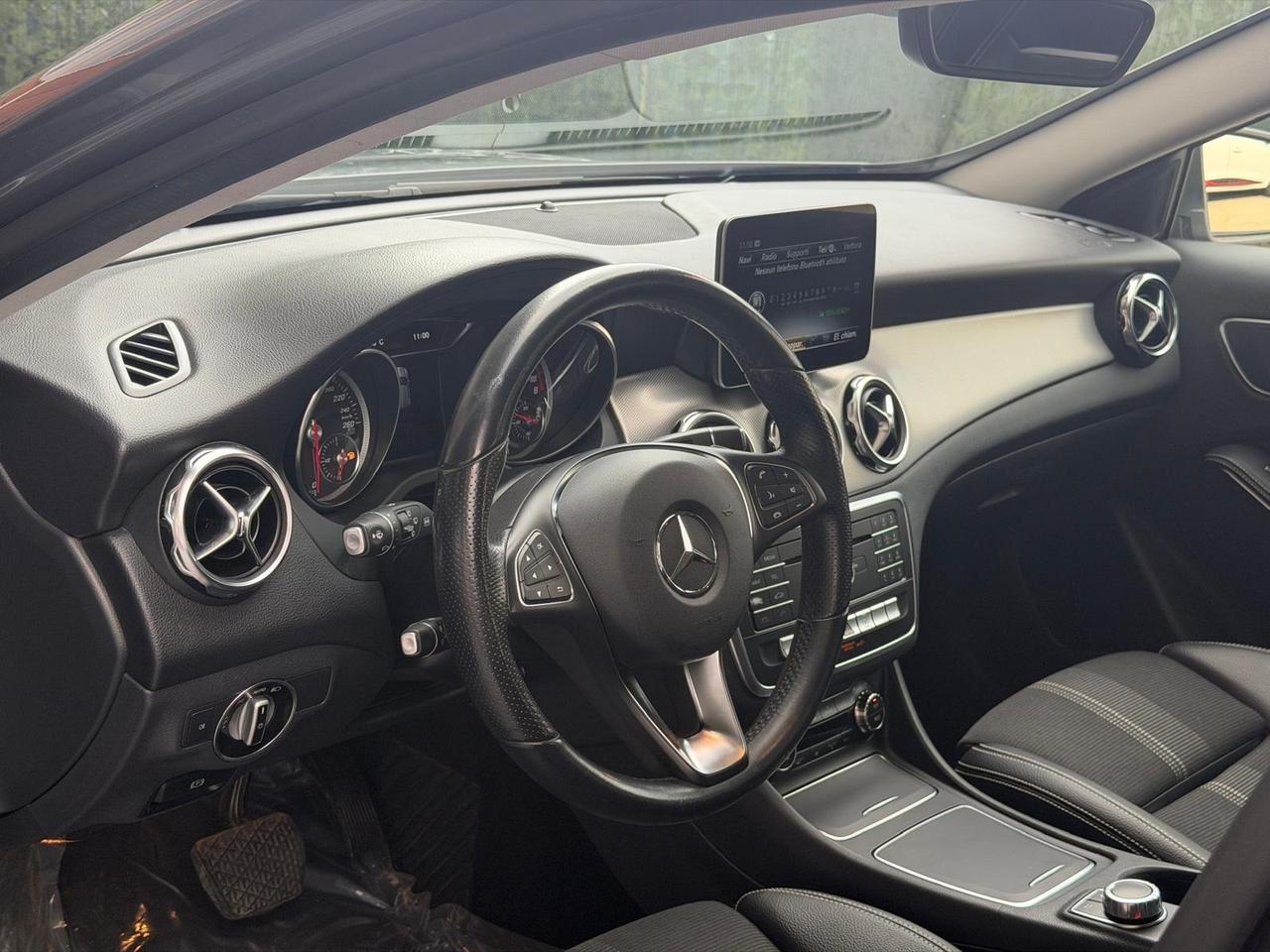 Mercedes-benz GLA 180 Premium