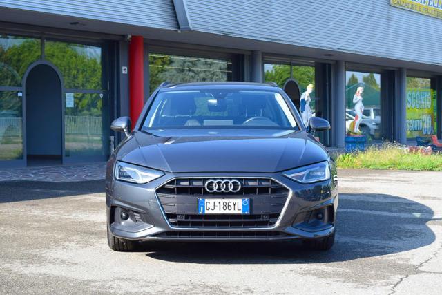 AUDI A4 Avant 30 TDI/136 CV S tronic Business