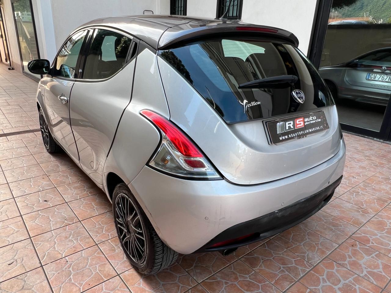 Lancia Ypsilon 1.3 MJT 95 CV 5 porte S&S Gold