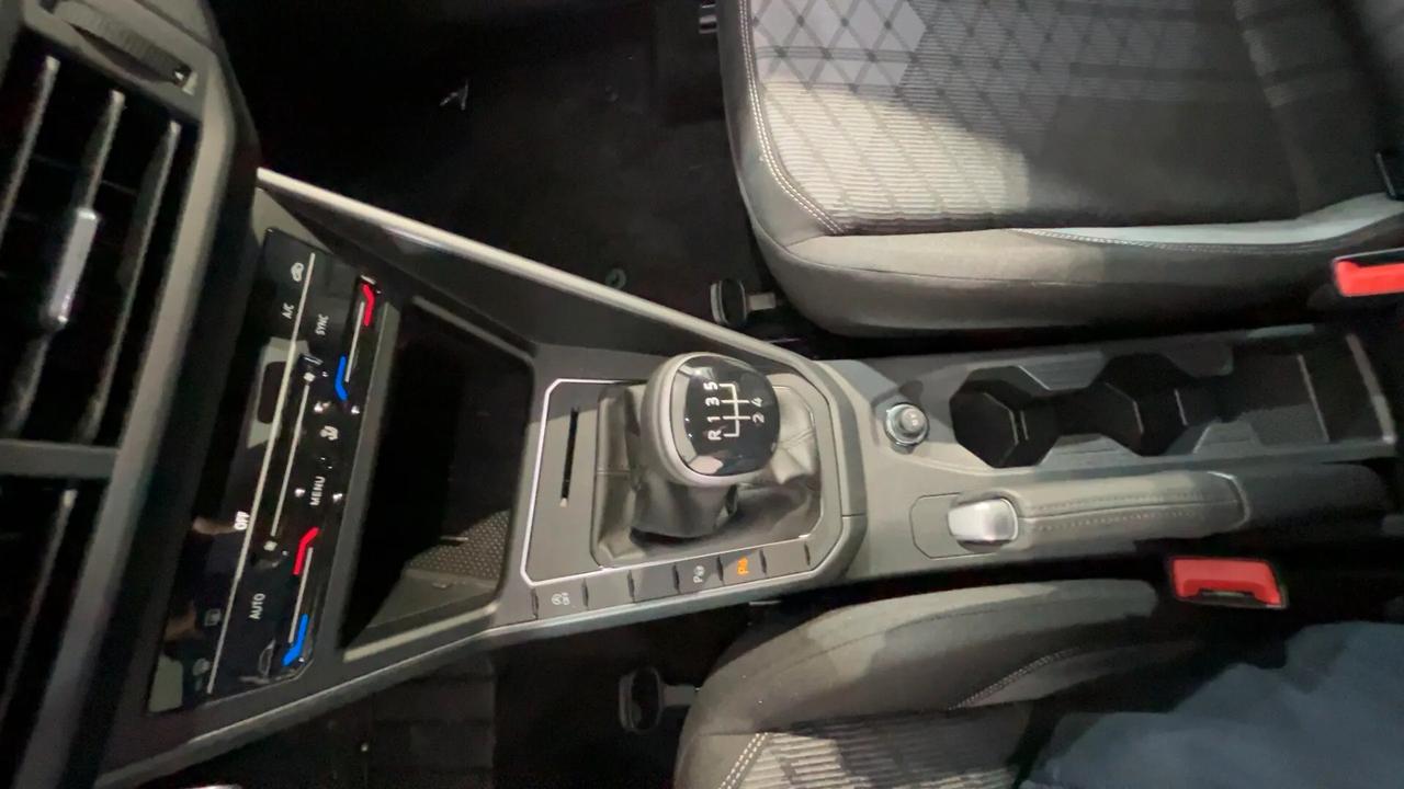 Volkswagen Polo 1.0 TSI R-Line KM0