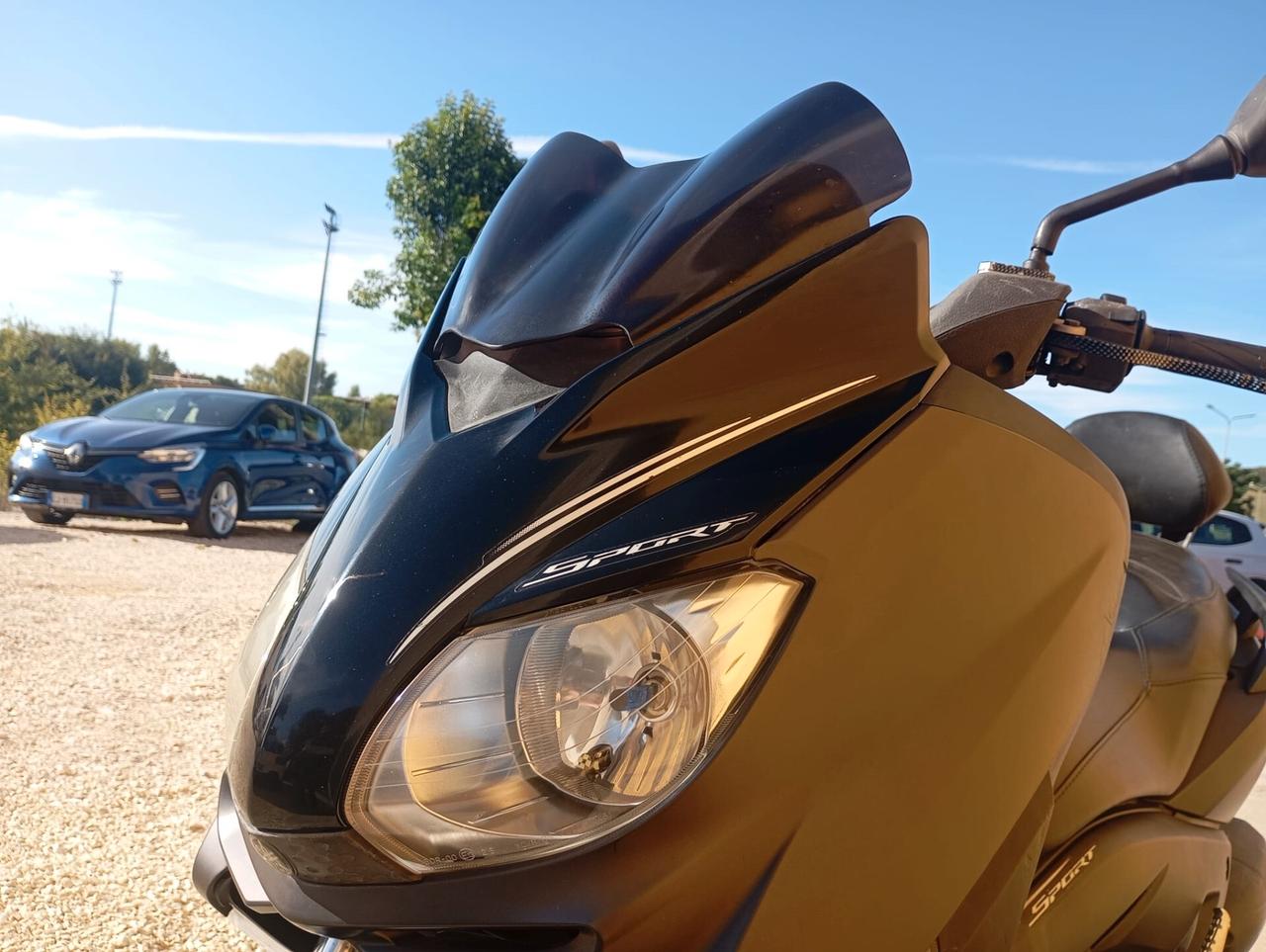 Yamaha X-Max 250 Sport Gomme + Tagliando Nuovi