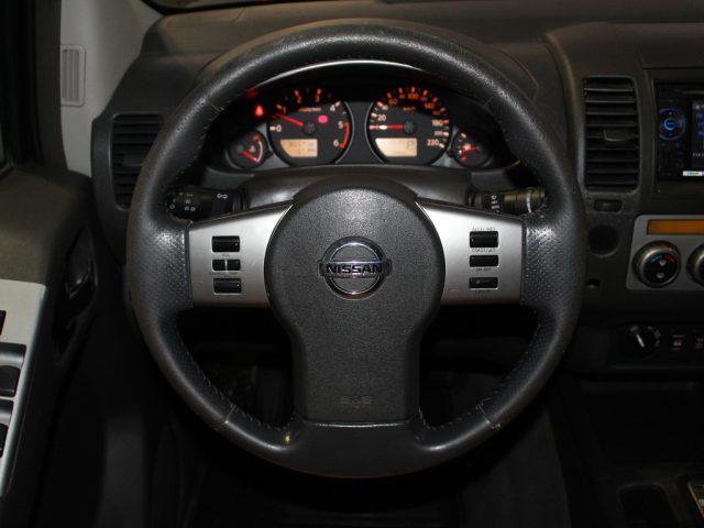 NISSAN Navara 2.5 dCi 4 porte Double Cab LE