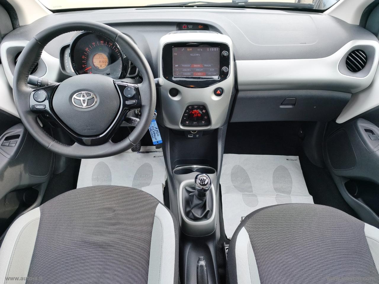 TOYOTA Aygo 1.0 VVT-i 69 CV 5p. x-pure