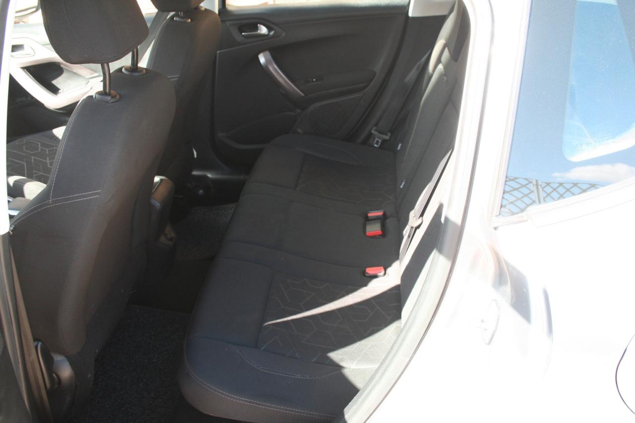 Peugeot 2008 1.6 e-HDi 92 CV Stop&Start Active