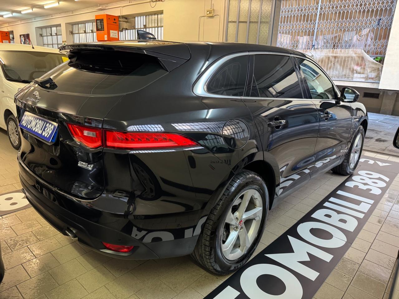 Jaguar F-Pace 2.0 D 240 CV AWD aut. Prestige