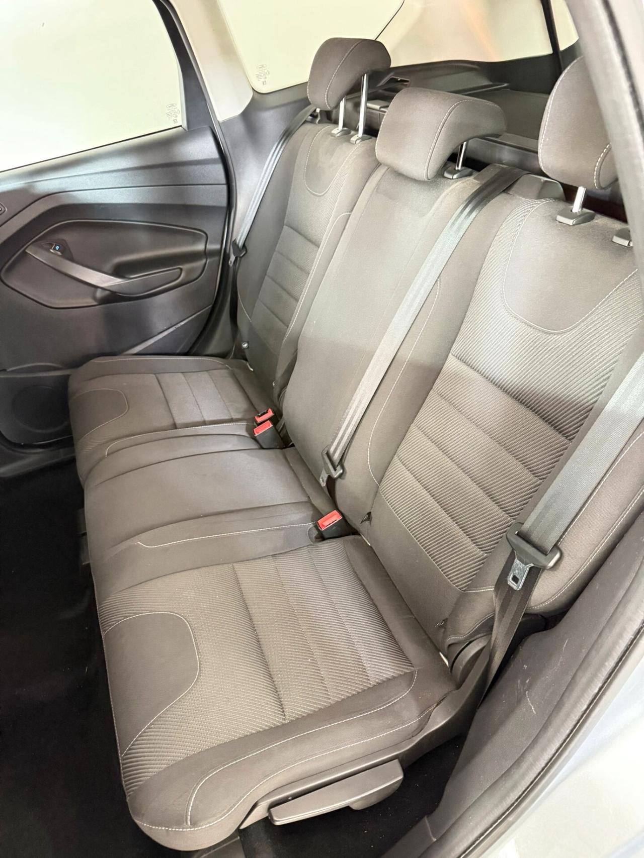 Ford Kuga 2.0 TDCI 120 CV S&S 2WD Titanium