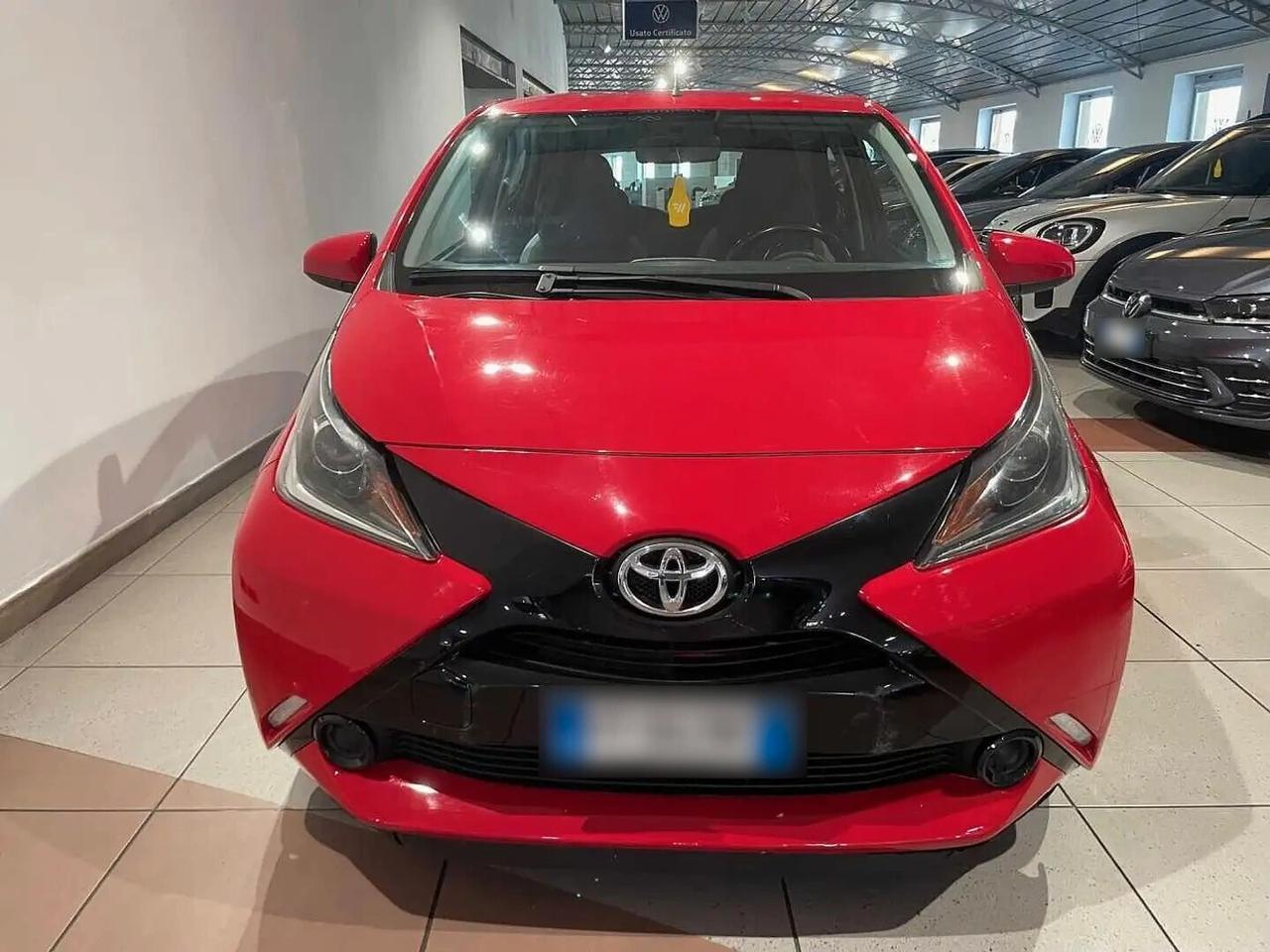 Toyota Aygo 1.0 VVT-i 69 CV 5 porte x-cool MMT