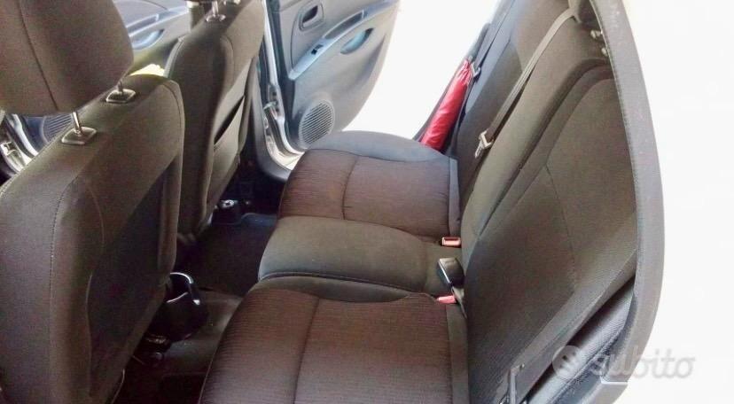 Kia Picanto 1.1 cc 64cv