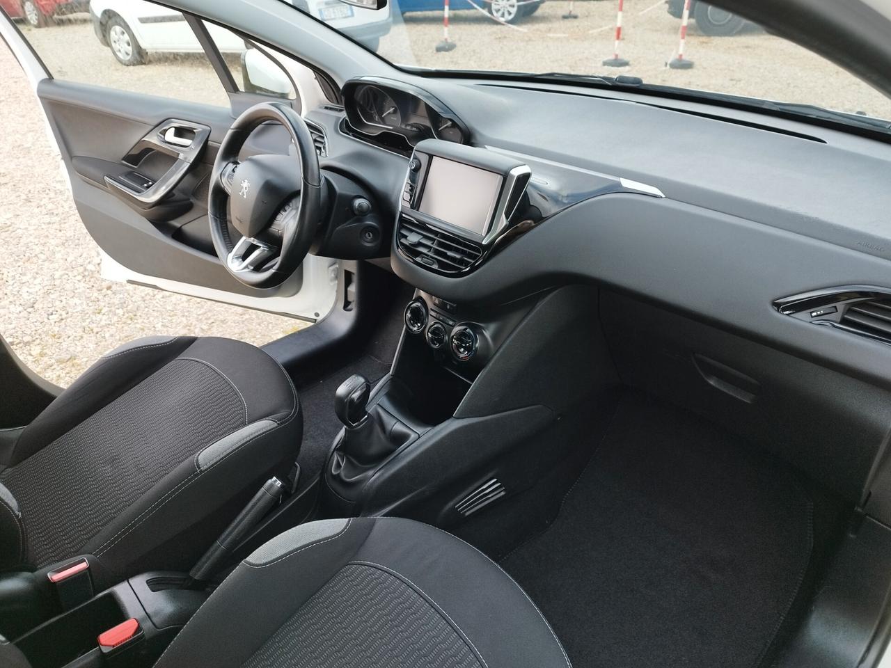 PEUGEOT 208 1.6 BLUEHDI 75cv 5P ALLURE OK NEOPATENTATI