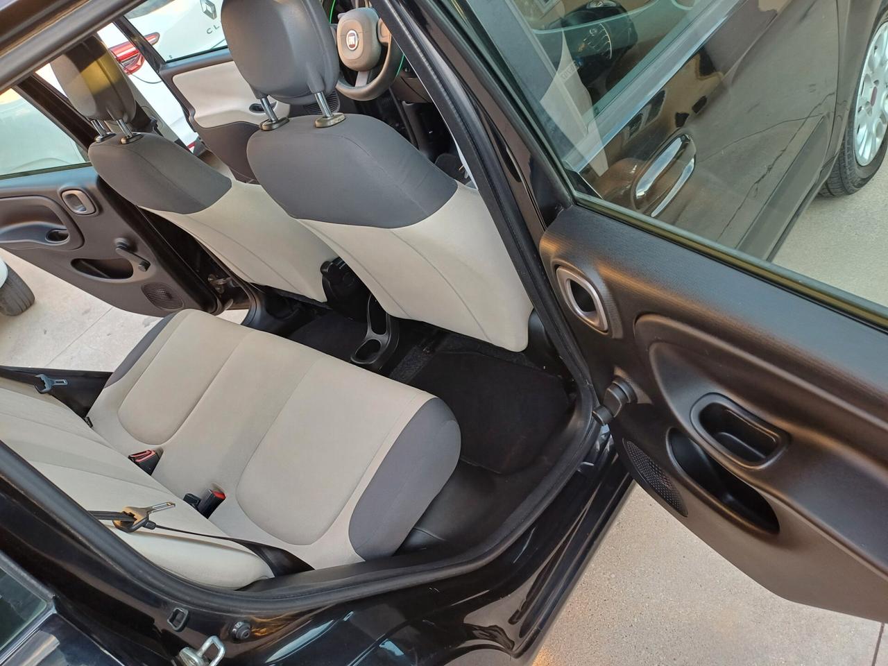 Fiat Panda 1.2 Lounge per neopatentati