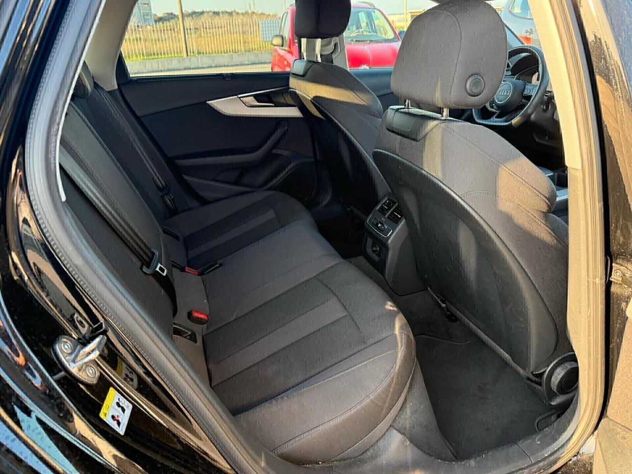 Audi A4 35 TDI/163 CV S tronic Business Advanced Virtual Cokpit