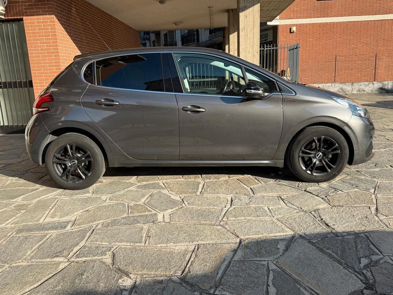 Peugeot 208 PureTech Turbo 110 S&S 5 porte GT Line