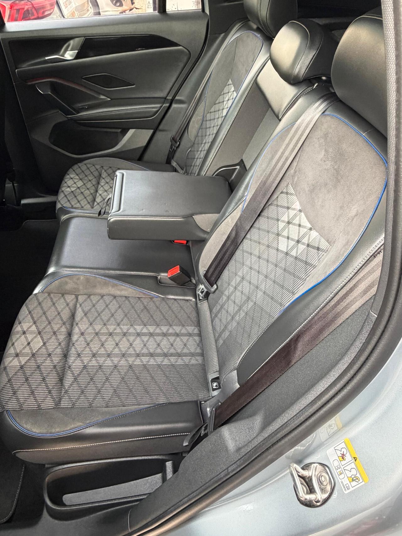 Volkswagen Tiguan 2.0 TDI 150 CV DSG R-Line Plus tetto apribile