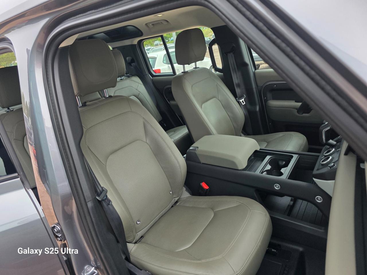 Defender 110 3.0D I6 200CV X-Dynamic iva esposta