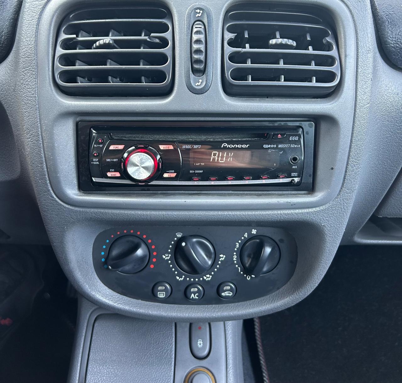 Renault Clio 1.2 3 porte RT Neopatentati 95.000km