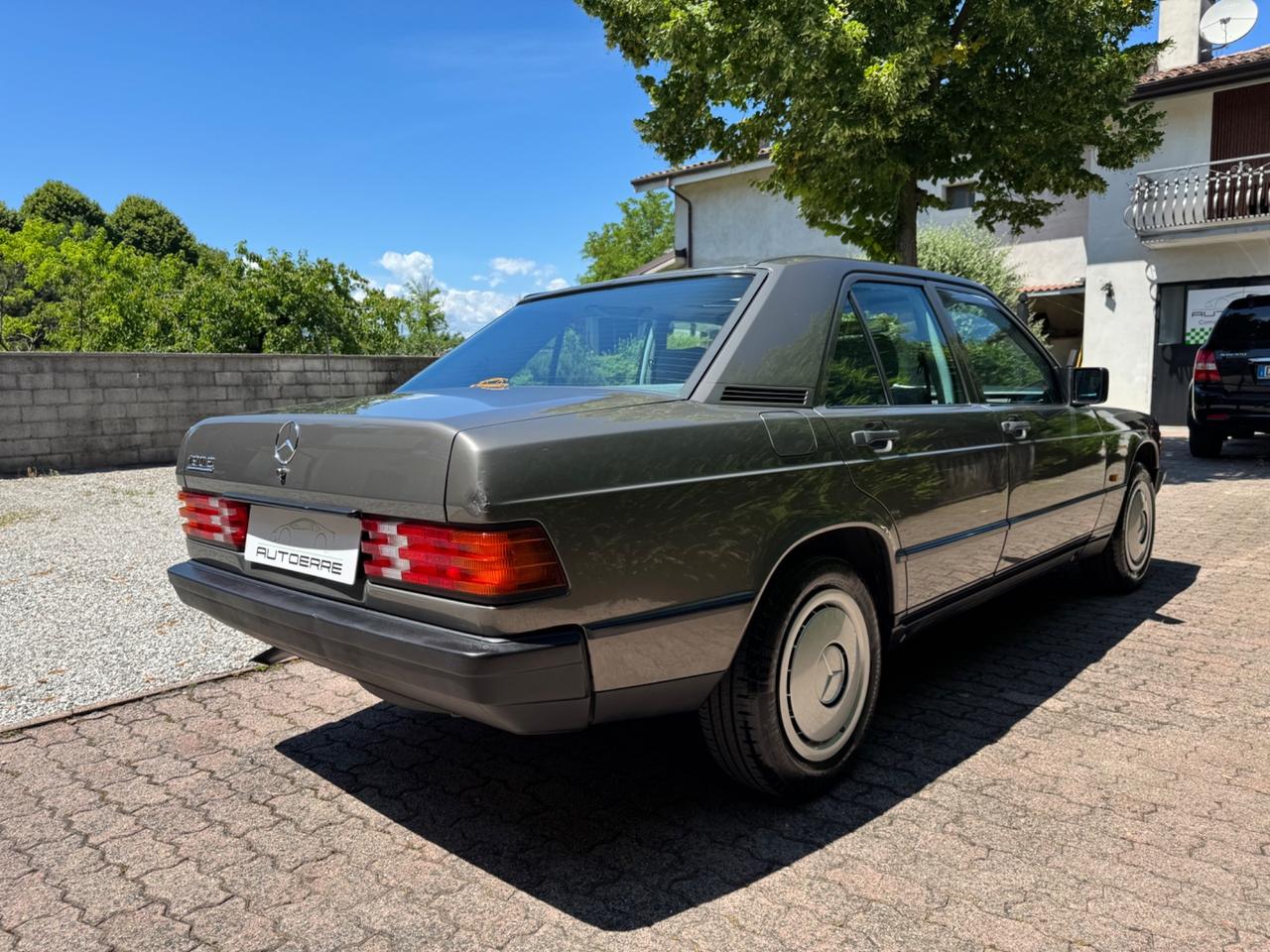 Mercedes-benz 190 2.0 E
