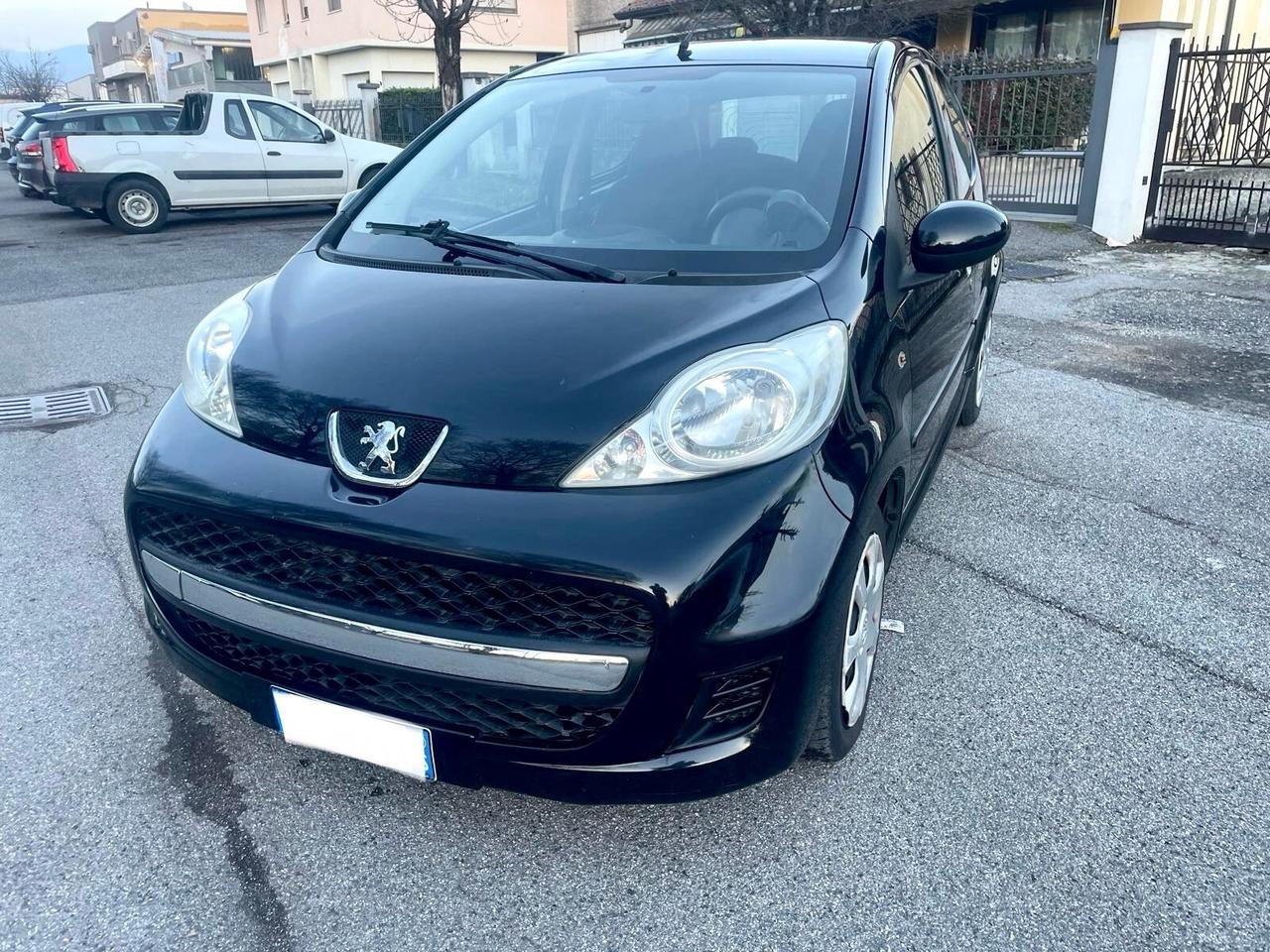 Peugeot 107 1.0 68CV 5p. Desir PER Neopatentati