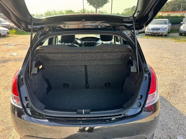 LANCIA Ypsilon 0.9 TwinAir 85 CV 5 porte Metano Ecochic Elefantin