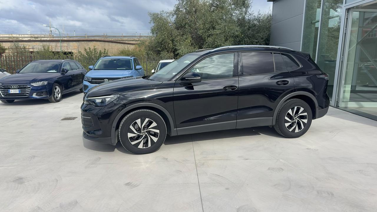 Volkswagen Tiguan 2.0 TDI 150 CV DSG Edition Plus tua da 393€ con anticipo 0