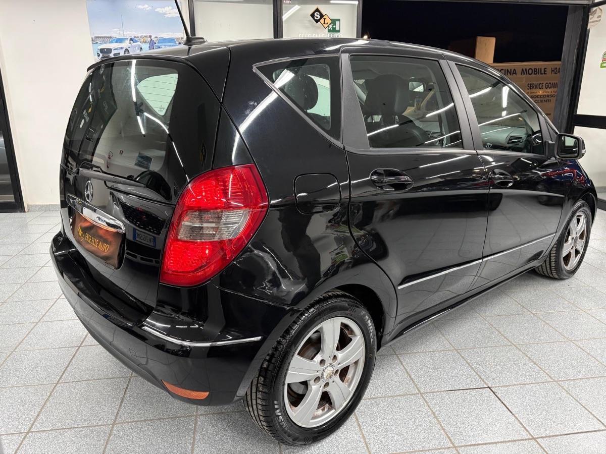 MERCEDES A180 CDI Avantgarde UNICO PROP/ NAVI/ PELLE
