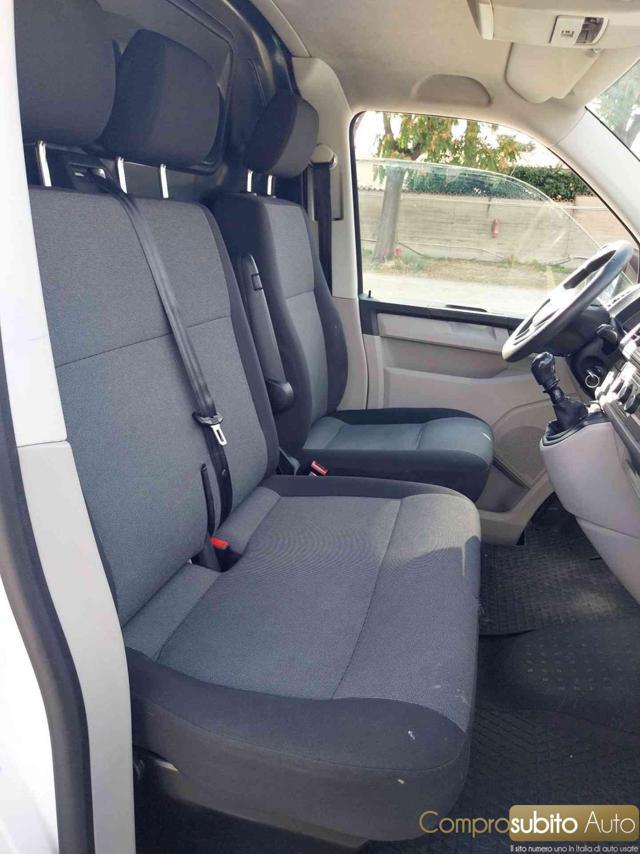 VOLKSWAGEN Transporter 2.0 d + IVA 22%