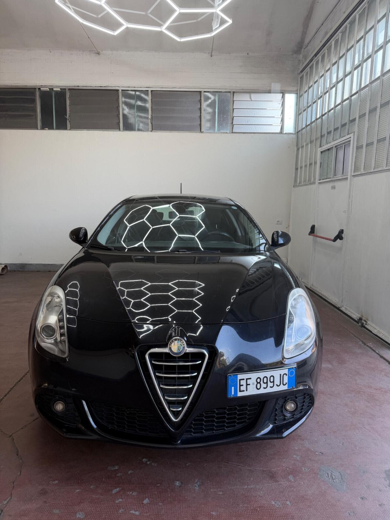 Alfa Romeo Giulietta 1.6 105 CV
