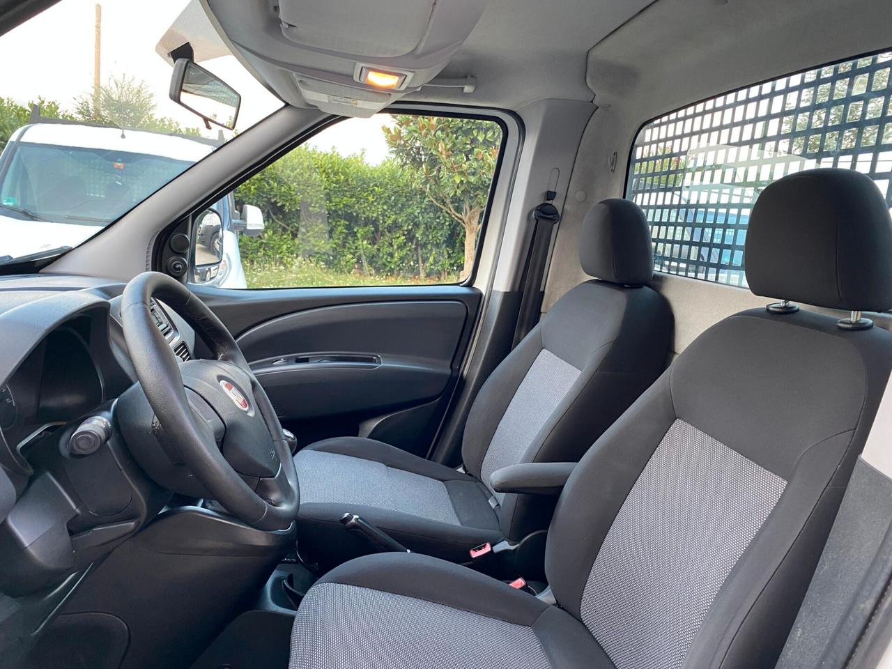 2011 FIAT DOBLO' MAXI CARGO WORK-UP