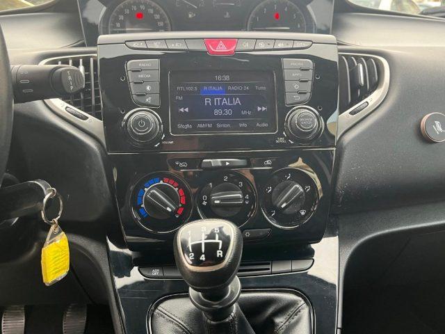 LANCIA Ypsilon 1.2 69 CV 5 porte Gold