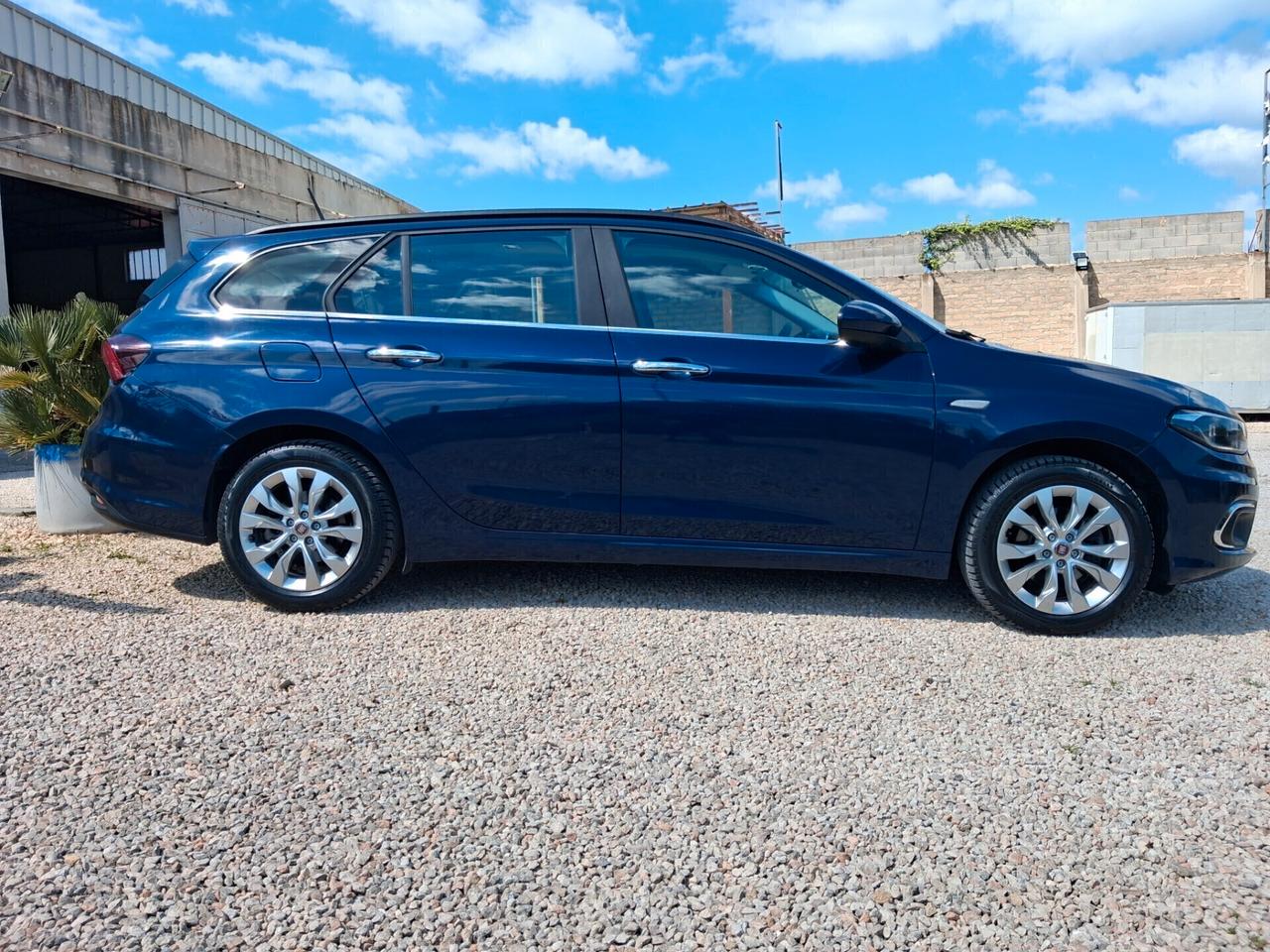 Fiat Tipo sw Lounge 1.6Mjt 120cv anno 2018