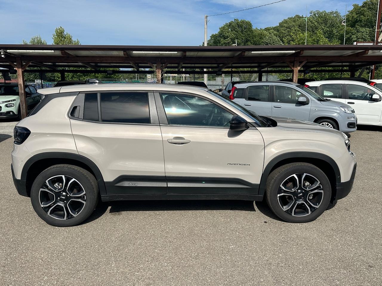 Jeep Avenger 1.2 Turbo 100 CV Summit