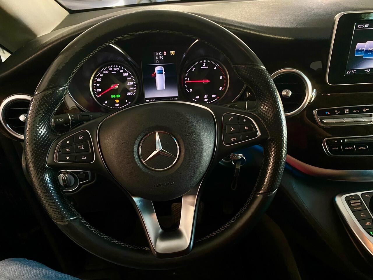 Mercedes-benz V 220 d Premium Long-2020
