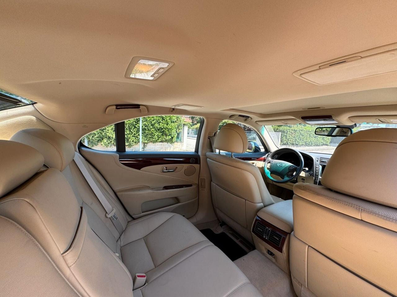 Lexus LS 600 600h