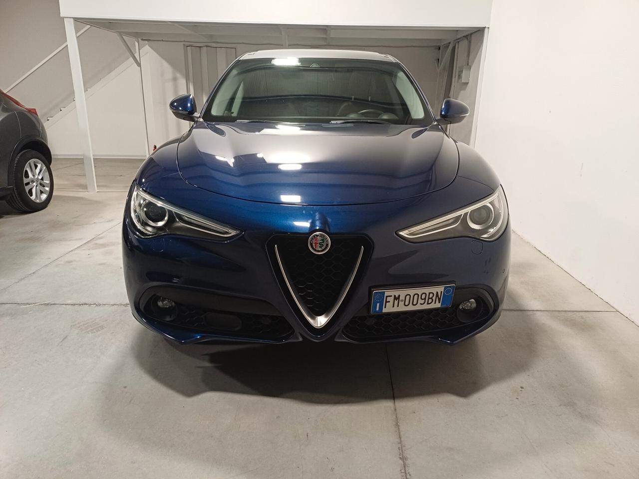 Alfa Romeo Stelvio 2.2 Turbodiesel 210 CV Q4 TETTO