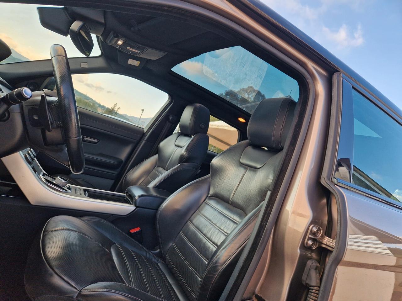 Land Rover Range Evoque 2.0 TD4 150 CV 5p. Business Edition Pure