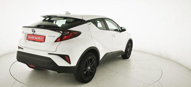 TOYOTA C-HR 1.8 Hybrid E-CVT Business