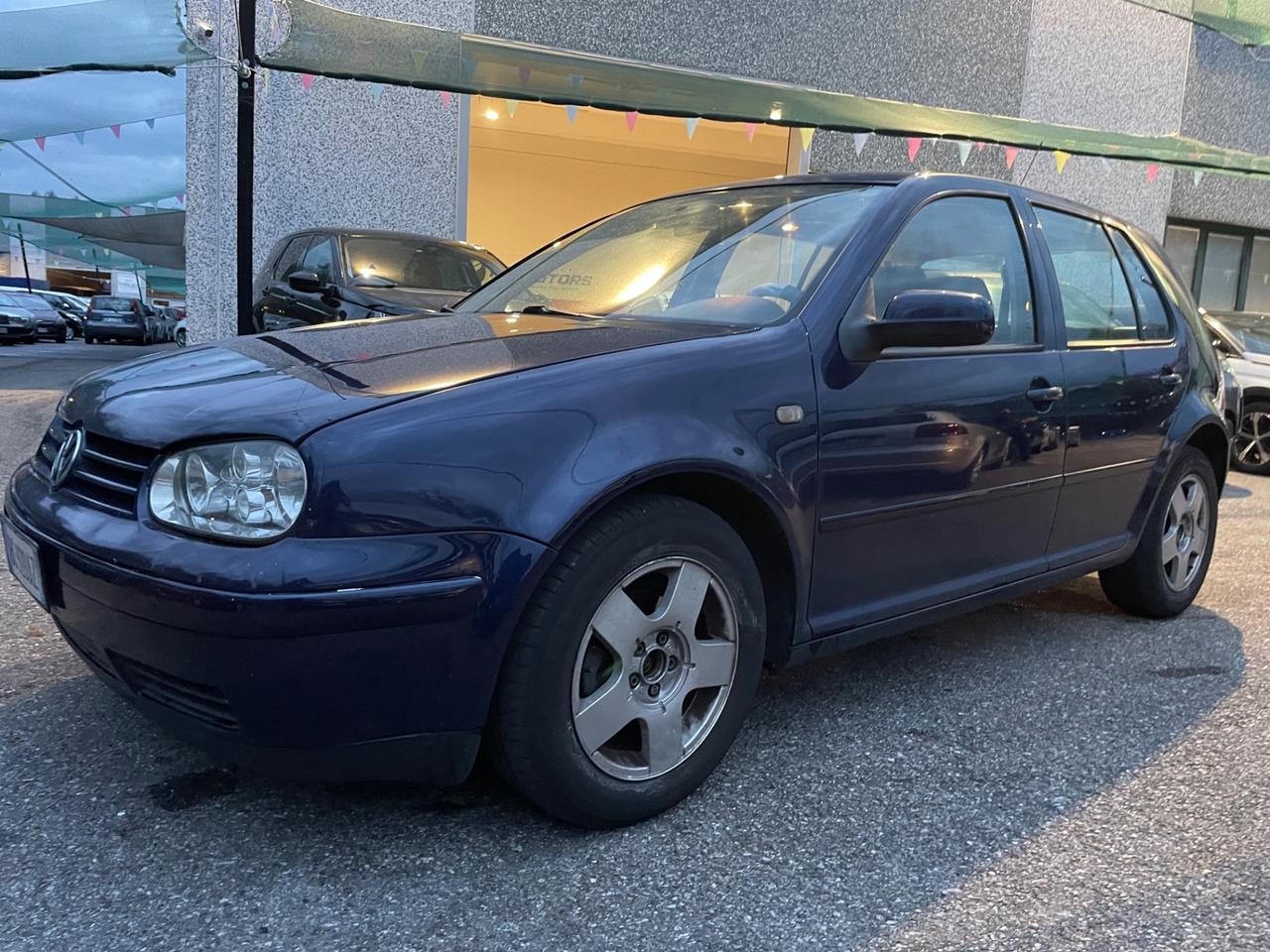 Volkswagen Golf 1.6 cat 5 porte Comfortline*Neopatentati*Cerchi*