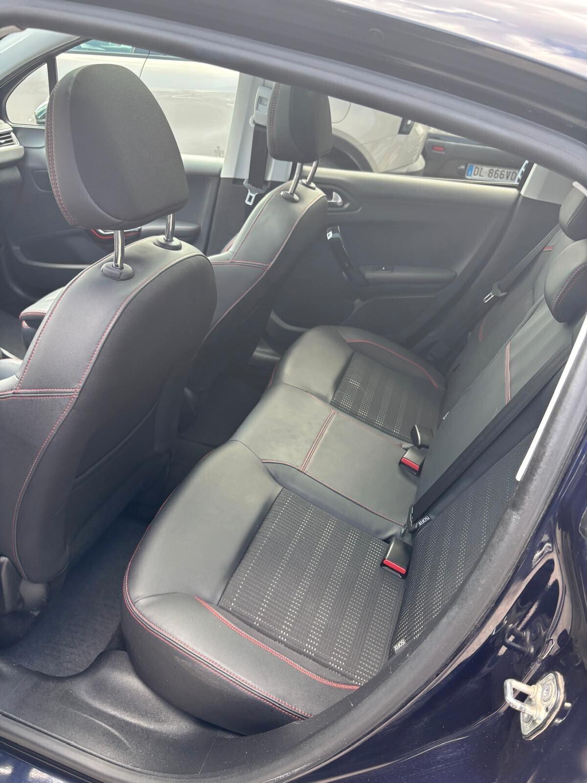 Peugeot 208 PureTech Turbo 110 EAT6 S&S 5 porte GT Line