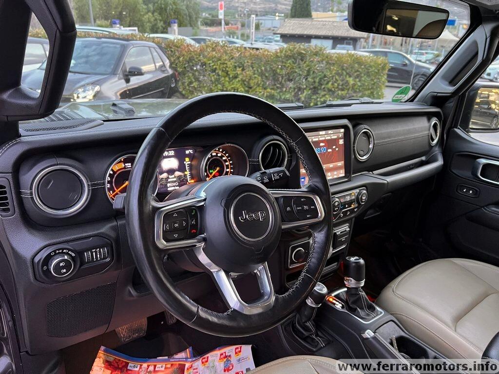 Jeep Wrangler 2.2 Mjt II Sahara SOLO 50.000KM