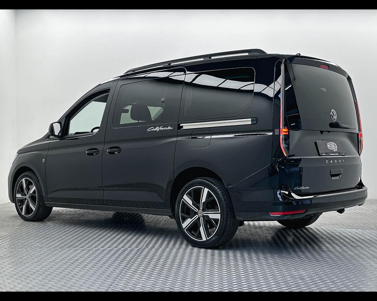 VOLKSWAGEN Caddy 2.0 TDI 122 CV DSG California Furgone Maxi