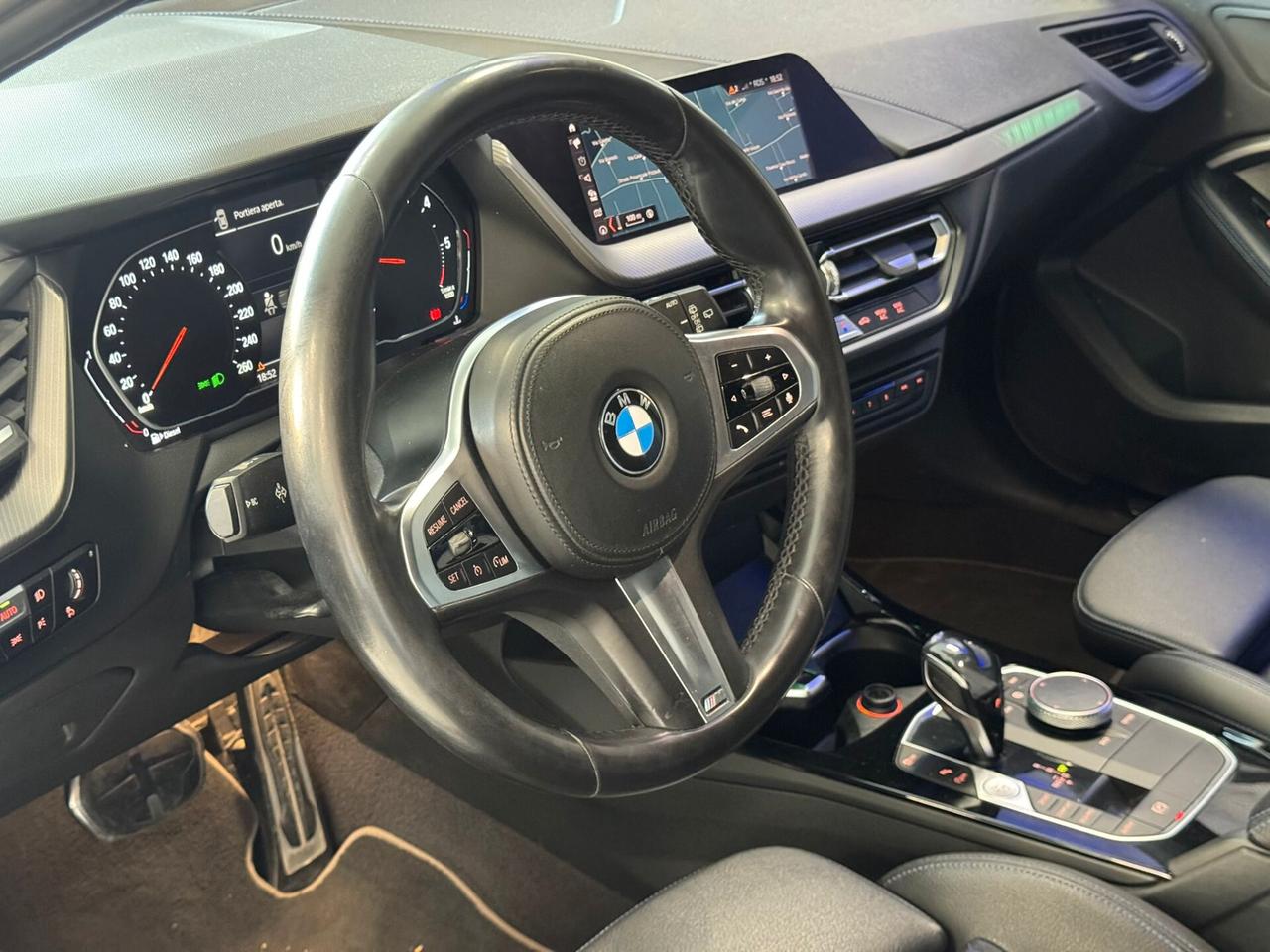 Bmw 116 116d 5p. Msport