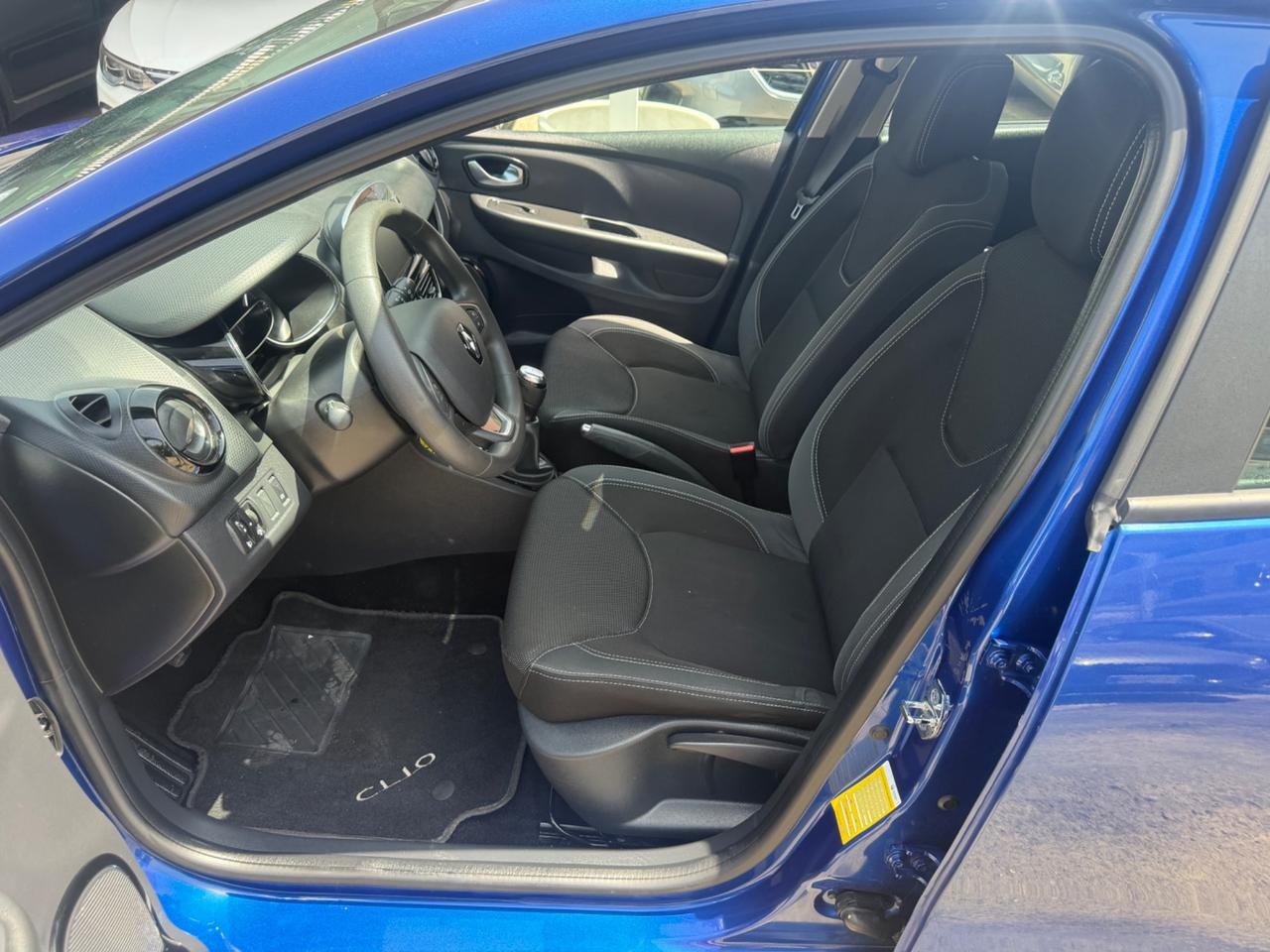 Renault Clio dCi 8V 90 CV 5 porte Moschino Life