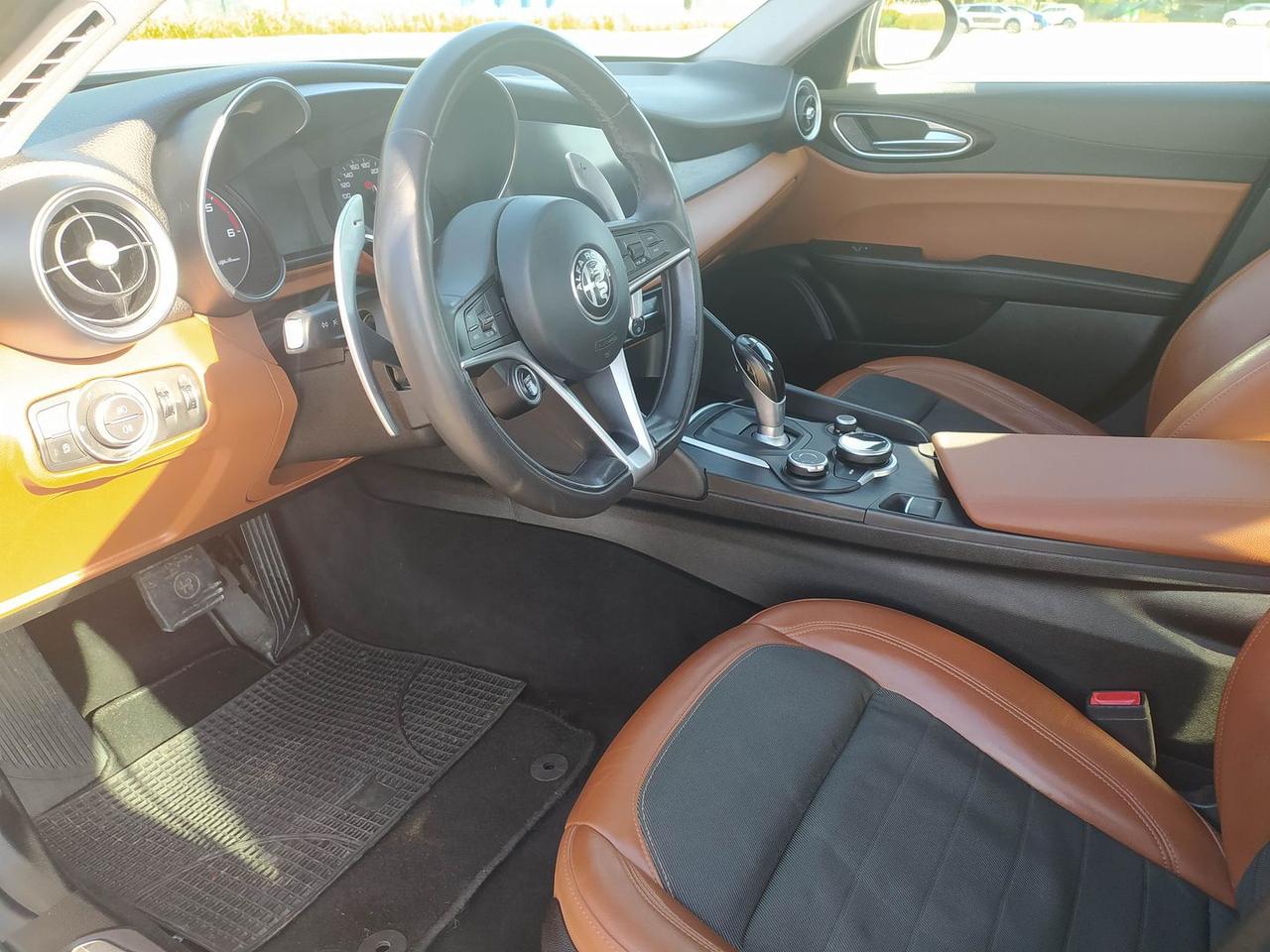 Alfa Romeo Giulia Business Launch Edition 2 #11365